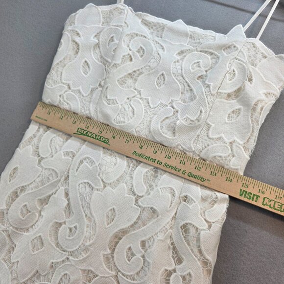 Bardot Lina Lace Sheath Knee Length Dress White Swirl Floral Lace US sz 8 or Med - Picture 11 of 12